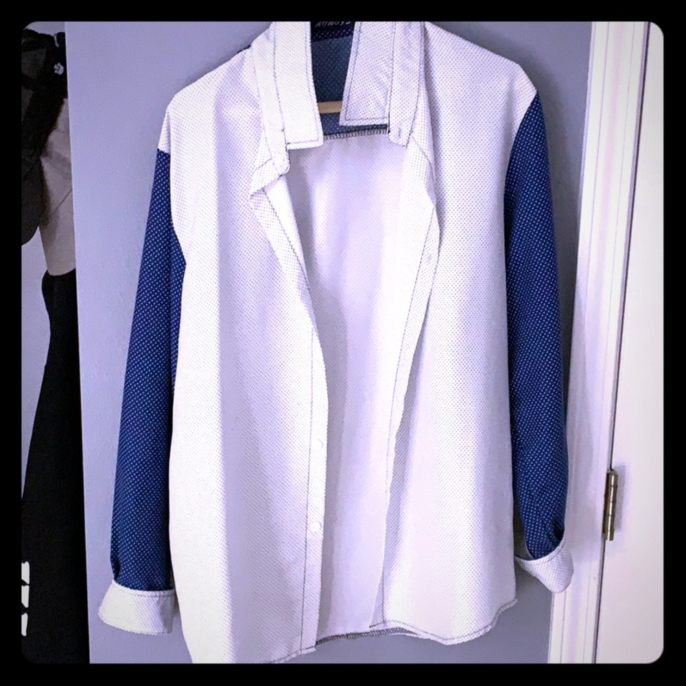 Casual Button-Down Blue/White Polk Dot Shirt